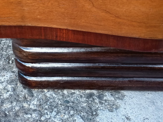 Image 1 of Como Art-Deco-Design in Nussbaum und Mahagoni
