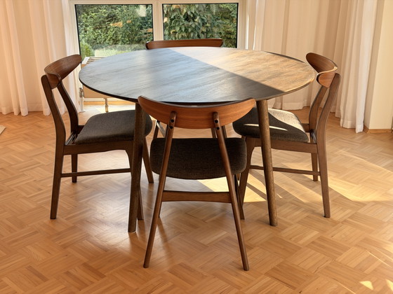 Table SK4 et 4 chaises assorties de la marque Tradition In Between Design. Excellent état. – &Tradition (photo 2 of 9)