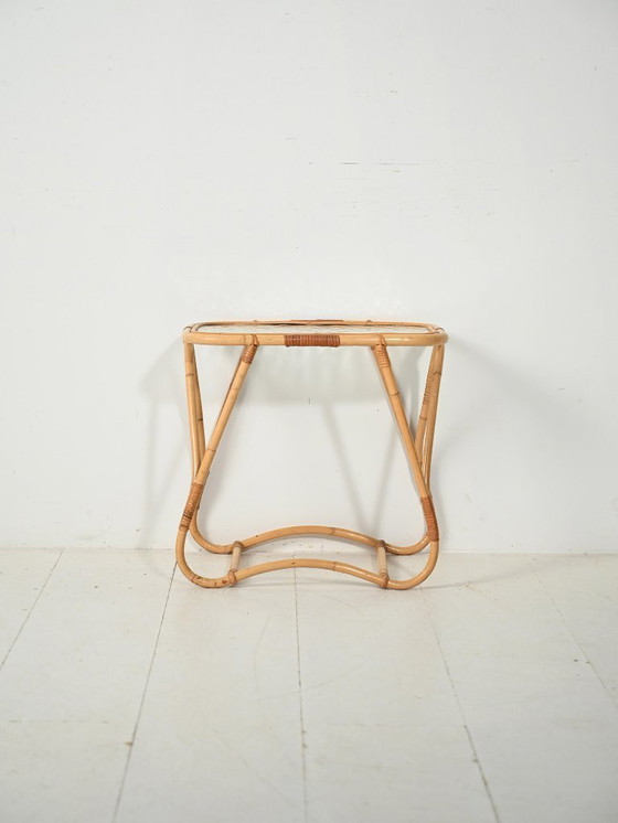 Image 1 of Mesa de centro de bambú con vidrio esmerilado