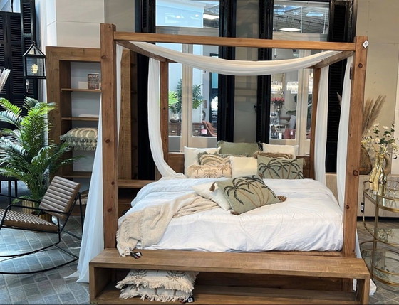 Image 1 of Calmore bed 180 x 200cm