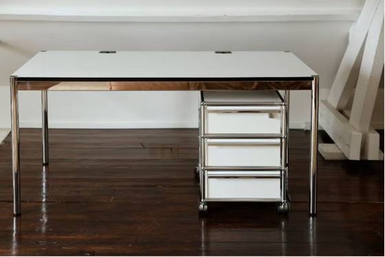 Table USM Haller Advanced + conteneur à roulettes – Prix fixe – Bureaux, Chrome (photo 12 of 18)