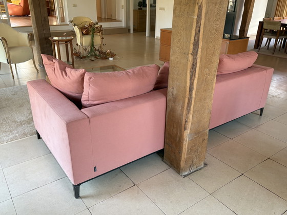 Image 1 of Divano Minotti rosa salmone