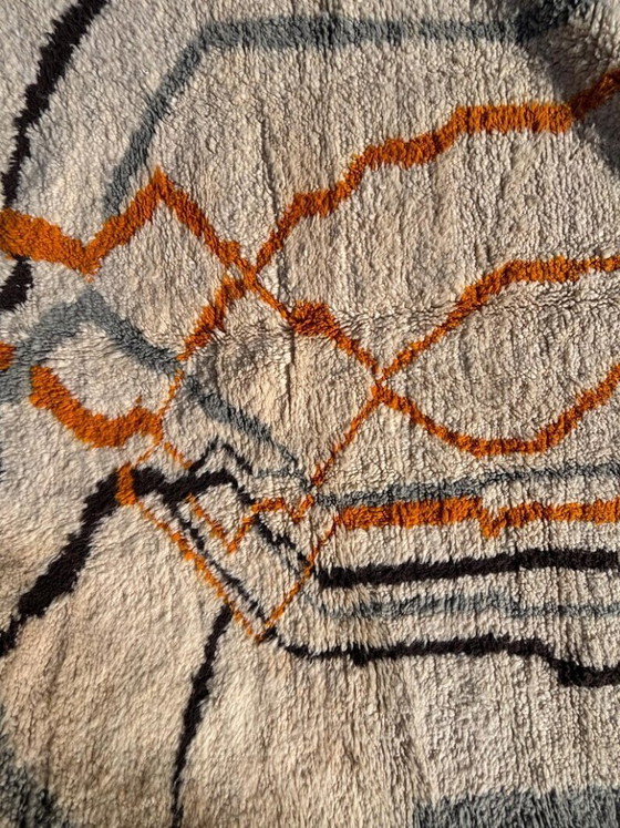 Image 1 of Marokkaans Azilal wollen tapijt 200x350 cm – Handgeweven Berber tapijt
