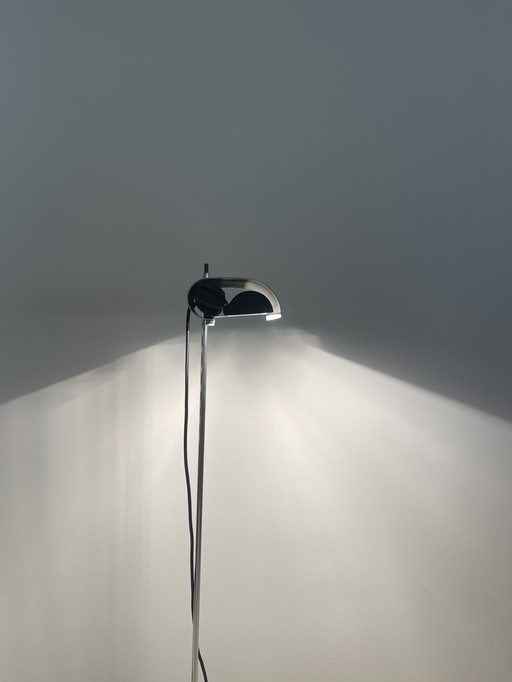 Oluce Colombo 626, puerta abierta Joe Colombo