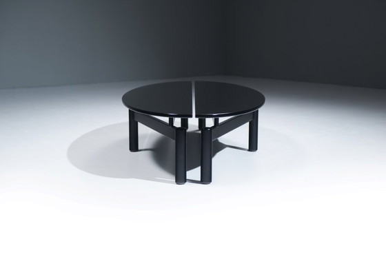 Image 1 of Superbes tables basses vintage Sinbad de 1989, conçues par Vico Magistretti pour CASSINA Italie.