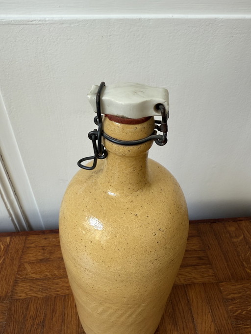 Bottiglia vintage in gres giallo