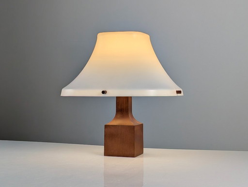 Danish Modern Teak Table Lamp with Pagoda Acrylic Shade, 1960s – tafellampen, Plastic, Wood (photo 2 of 10)