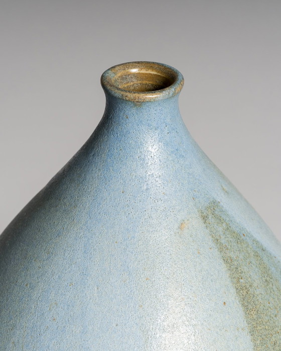 Image 1 of Celadon Vase Ru Ware Stil "Handgedreht" möglicherweise Ost- oder Westdeutsche Töpferei