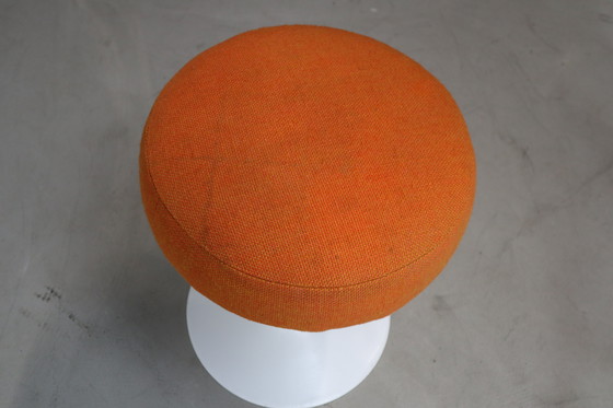 Image 1 of Pair of Eero Saarinen Tulip Stools for Knoll International, 1970's