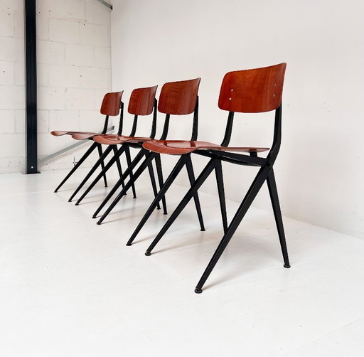 Ensemble de 4 chaises d'école par Ynske Kooistra pour Marko Holland, 1960