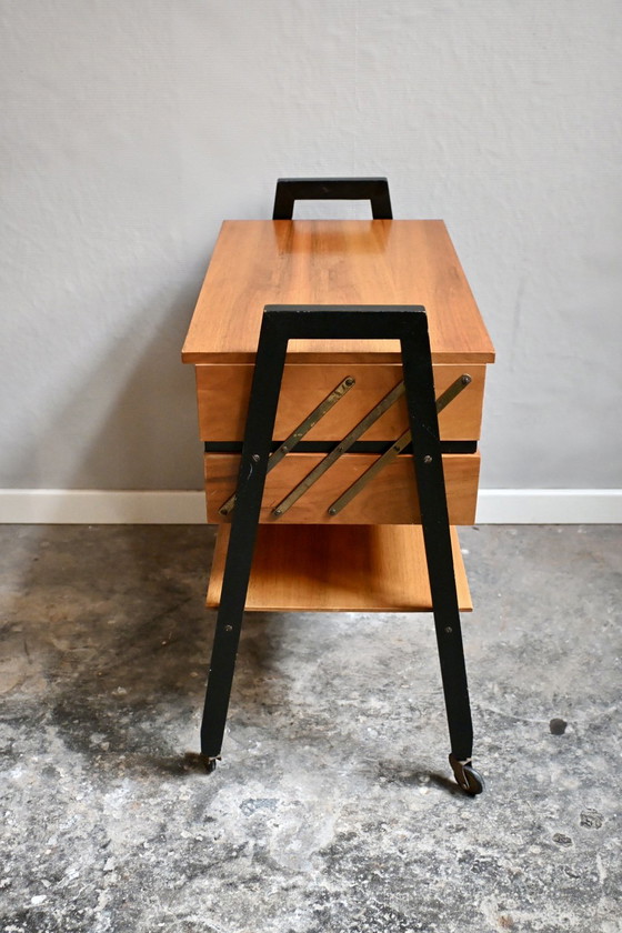 Image 1 of Vintage Naaikistje ok als Bijzettafel te gebruiken