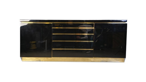 Dressoir van messing en lak, ontworpen door Jean Claude Mahey, jaren 70.