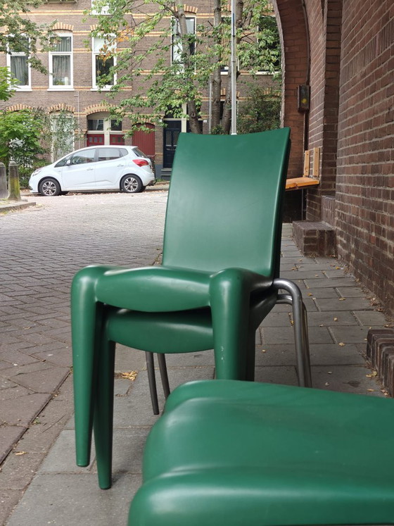 8x Vitra Louis 20, Philippe Starck, groene designstoelen, Eetkamerstoelen, Polyester, Metaal (foto 4 van 5)