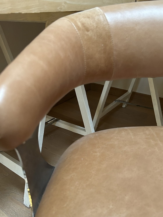 Image 1 of Herstoffeerde barstoelen