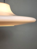 Lámpara colgante UFO Cirrus XL de cristal opalino de Peill & Putzler