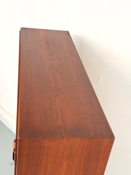 Image 1 of Deense kast in teakhout van Børge Mogensen voor Søborg Møbelfabrik, jaren 60