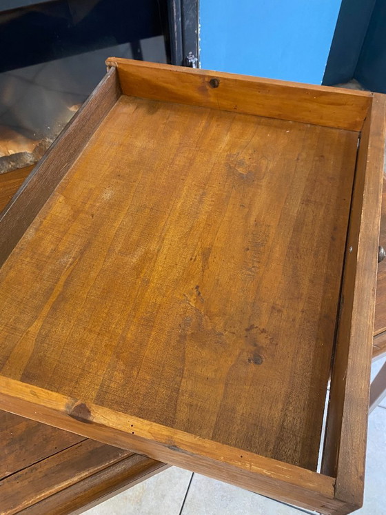 Schreibtisch mit einer großen Schublade aus massiver Eiche, um 1950, 78 x 58 cm – Wood (photo 15 of 19)