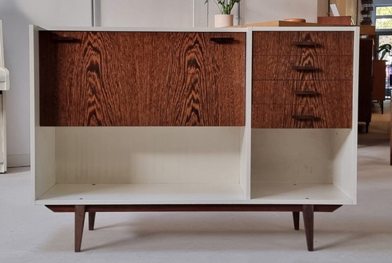 Image 1 of Armoire des années 70