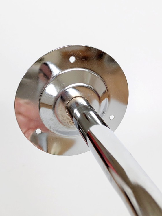 Image 1 of Porte-manteau vintage Spoutnik de l'ère spatiale, patère murale atomique en plastique chromé et crème, années 1970