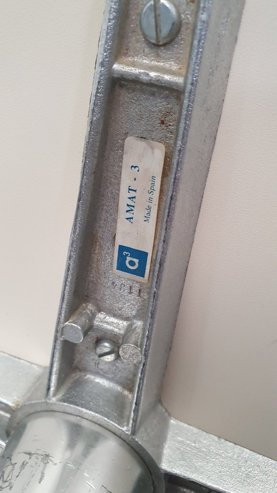 Image 1 of Jorge Pensi Toledo tavolo alto di design Knoll Amat-3