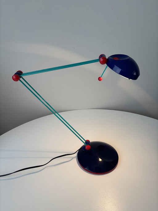 Vrieland Schreibtischlampe im "Memphis"-Stil