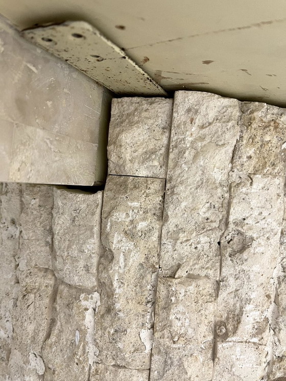 Image 1 of Table basse en pierre de mactan par Magnussen Ponte