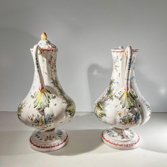 Vases couverts de Joseph Gaspard Robert pour Faïencerie de Marseille, 18e siècle, lot de 2 – Ceramic (photo 21 of 22)