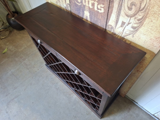 Image 1 of Mueble para vinos, mesa auxiliar y cómoda de teca con 2 cajones. Dimensiones: 102 x 36 cm y 85 cm de alto.