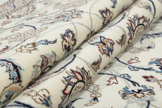 Image 1 of Origineel handgeknoopt Perzisch Tapijt Nain 9 La Fijn Met Zijde 394 X 98 Cm Top Conditie