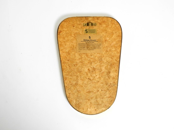 Image 1 of Prachtige kleine massief Mid Century messing wandspiegel van Münchener Zierspiegel