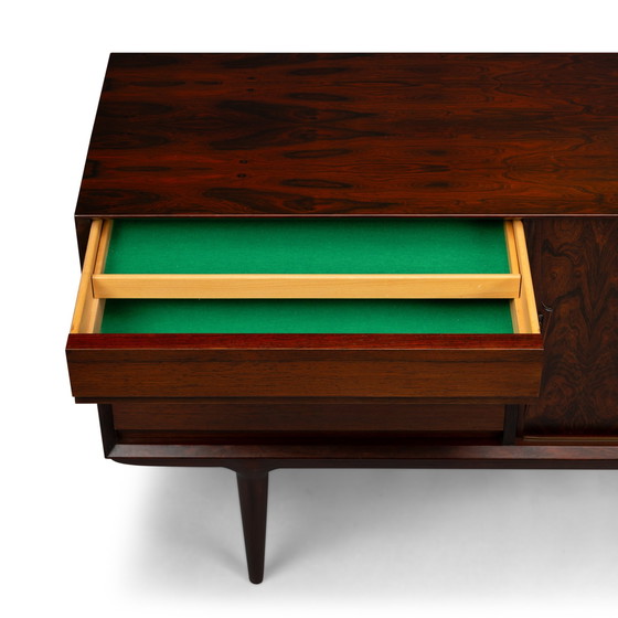Image 1 of Buffet en palissandre modèle 18 par Gunni Omann pour Omann Jun Møbelfabrik, années 1960