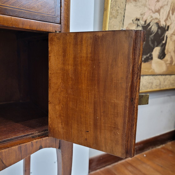 Image 1 of Mesa auxiliar trampantojo libros, estilo Napoleón III, madera y taracea, f. s. XIX - Francia 