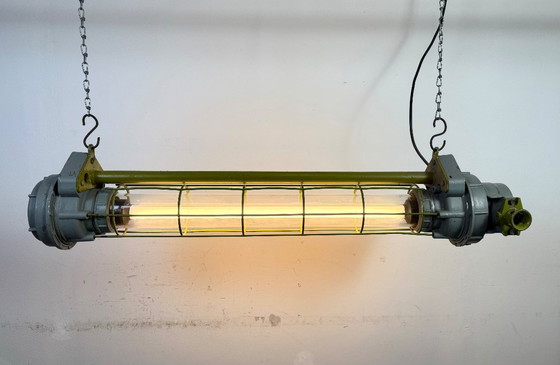 Image 1 of Lampadario industriale sovietico grigio a sospensione, anni '70