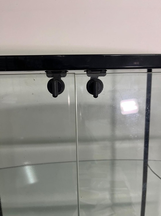 Image 1 of Fiam Palladio, vitrina de cristal curvado