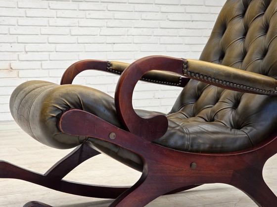 Image 1 of Anni '50, sedia a dondolo Chesterfield, pelle verde originale, legno di teak.