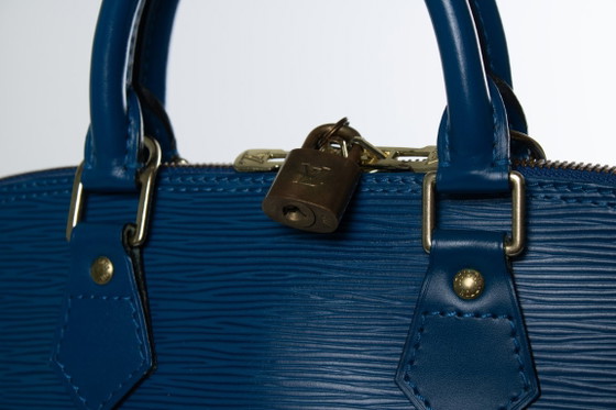 Louis Vuitton, borsa Alma Epi in pelle blu – Borse a mano, Calfskin (photo 12 of 12)