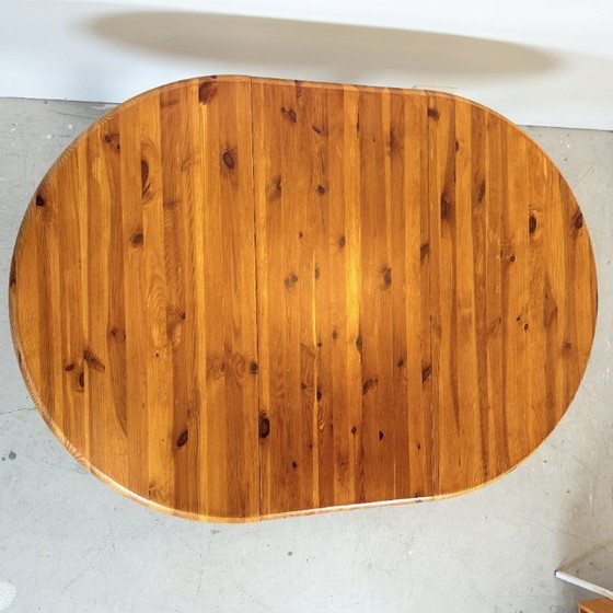 Image 1 of Ovaal uitschuifbare grenen eettafel in Deense stijl