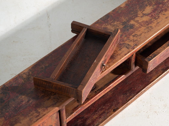 Ancien meuble bas long en bois de pin peint – Chine, circa 1930 – Vaisseliers, Iron (photo 23 of 40)