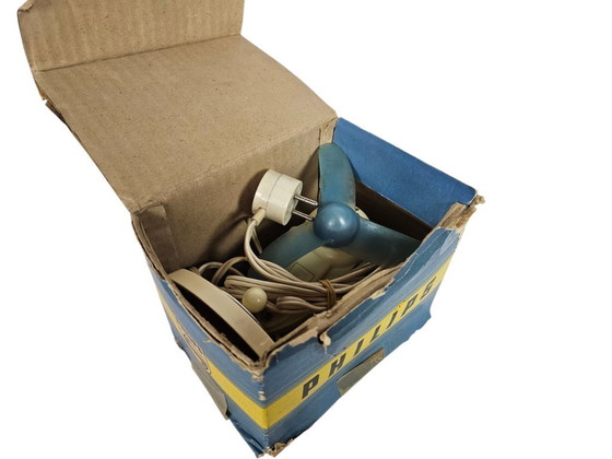 Image 1 of Dutch design - Philips - HA 2728 - Bakelite - table fan - 50s