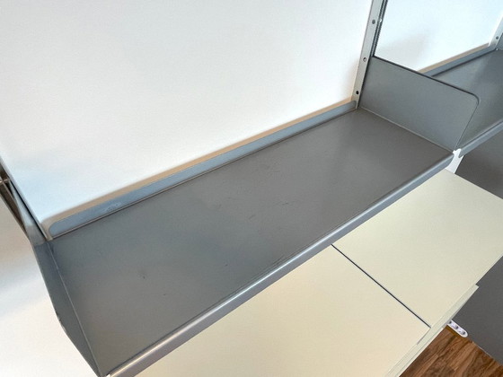 Image 1 of Conception du système d'étagères Vitsoe SDR 606 de Dieter Rams