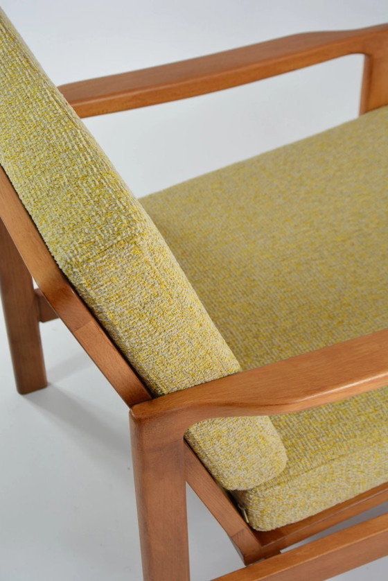 Image 1 of gevlekte gele BZ fauteuil