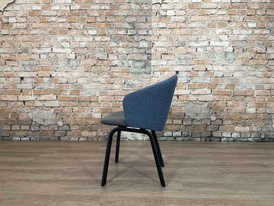 4x Arco Close – Blue-grey Fabric | Gudmundur Ludvik – Dining chairs, Textile, Wood (photo 4 of 16)
