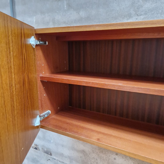 Image 1 of Buffet mural suspendu vintage des années 1960