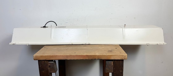 Image 1 of Tube lumineux suspendu industriel beige de la marque Famor, années 1970