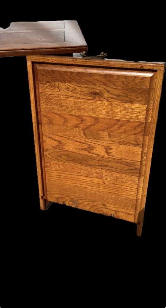 Image 1 of Table basse Art Nouveau en bois de cerisier