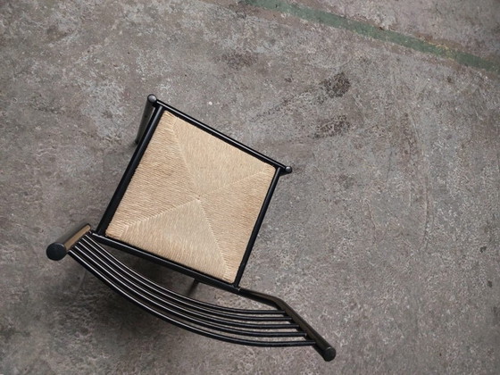 Image 1 of 4 chaises en métal avec assises en osier
