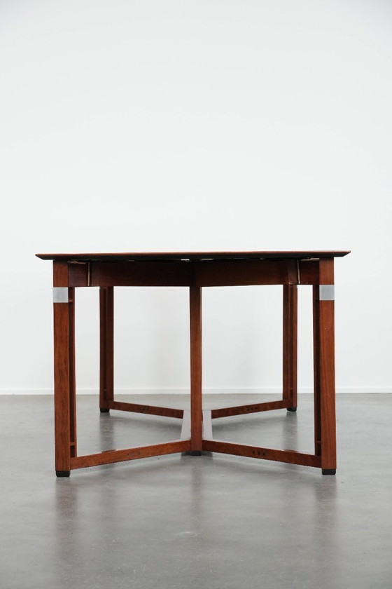 Image 1 of Practical extendable Art Deco design dining table for 6 to 8 people from Schuitema from the Decoforma series