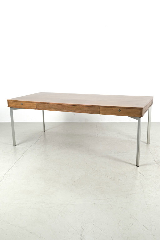 Bureau vintage minimaliste