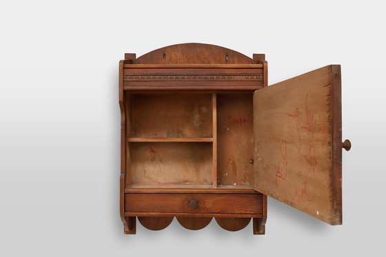 Image 1 of Eikenhouten scheerkast of medicijnkastje uit 1900