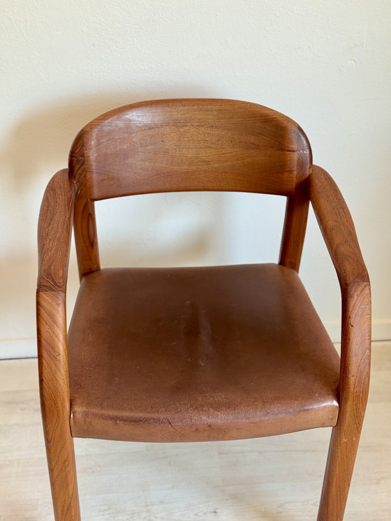 Image 1 of Vintage Deense stoelen van teak met leer